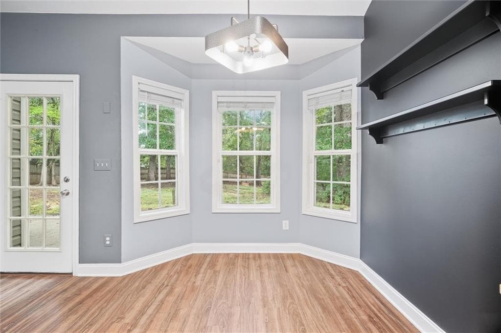 3 bedroom, 2 bathroom, 1,921 sq ft single family residence for sale at 4483 Enfield Drive, Gainesville, GA 30506 — photo 9