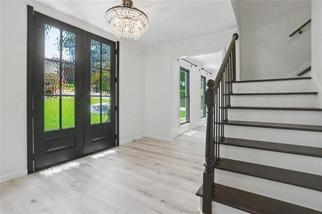 5 bedroom, 4 bathroom, 4,020 sq ft single family residence for sale at 1515 Oakmoor Place, Marietta, GA 30062 — photo 7