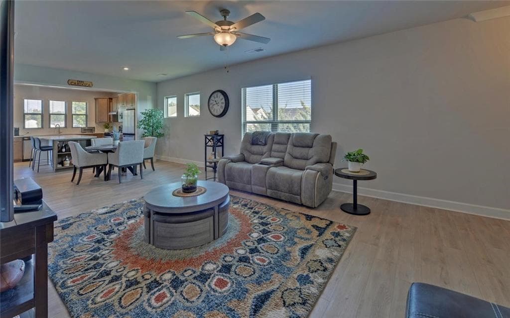 3 bedroom, 2 bathroom, 1,444 sq ft single family residence for sale at 5724 Grapewood Street, Hoschton, GA 30548 — photo 5