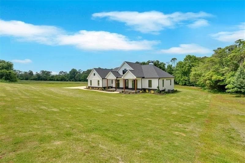 4 bedroom, 4 bathroom, 2,950 sq ft single family residence for sale at 300 Eminence Peak, Rydal, GA 30171 — photo 2