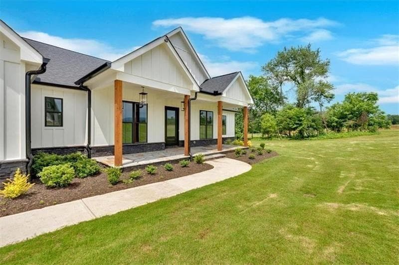 4 bedroom, 4 bathroom, 2,950 sq ft single family residence for sale at 300 Eminence Peak, Rydal, GA 30171 — photo 3