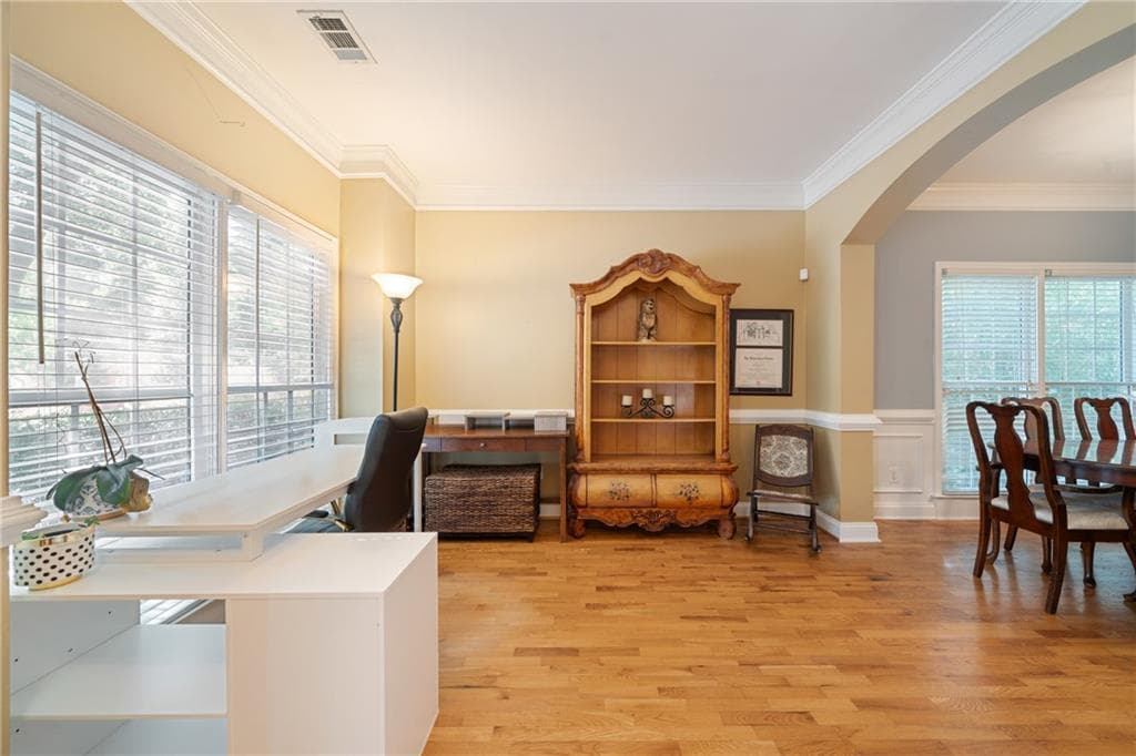 3 bedroom, 3 bathroom, 2,063 sq ft single family residence for sale at 2499 Emerald Ridge Court, Atlanta, GA 30345 — photo 3