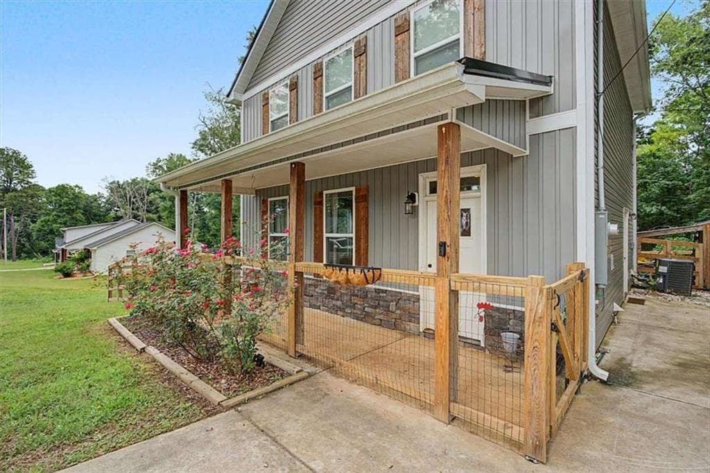 3 bedroom, 3 bathroom, 1,456 sq ft single family residence for sale at 97 Bryant Circle, Cedartown, GA 30125 — photo 3