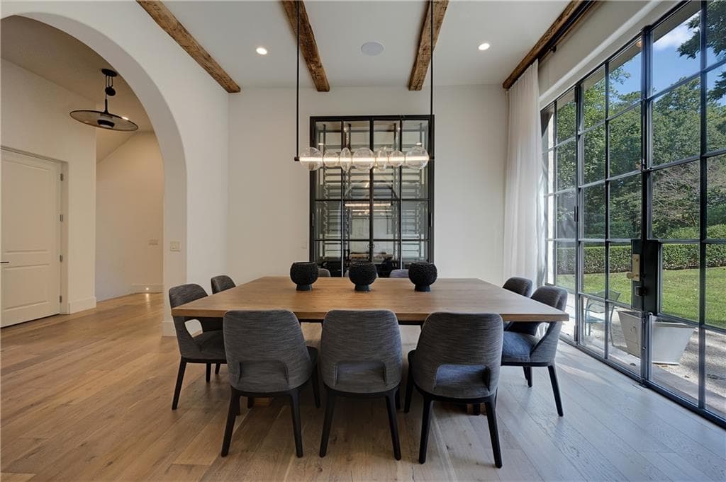 6 bedroom, 9 bathroom, 11,000 sq ft single family residence for rent at 3570 Knollwood Drive, Atlanta, GA 30305 for $50,000 a month — photo 4