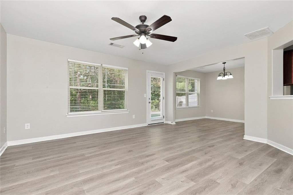4 bedroom, 3 bathroom, 2,505 sq ft single family residence for sale at 929 Justice Drive, Locust Grove, GA 30248 — photo 5