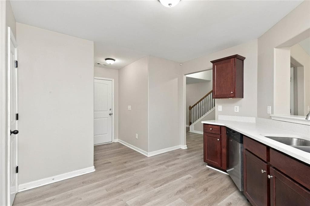 4 bedroom, 3 bathroom, 2,505 sq ft single family residence for sale at 929 Justice Drive, Locust Grove, GA 30248 — photo 8