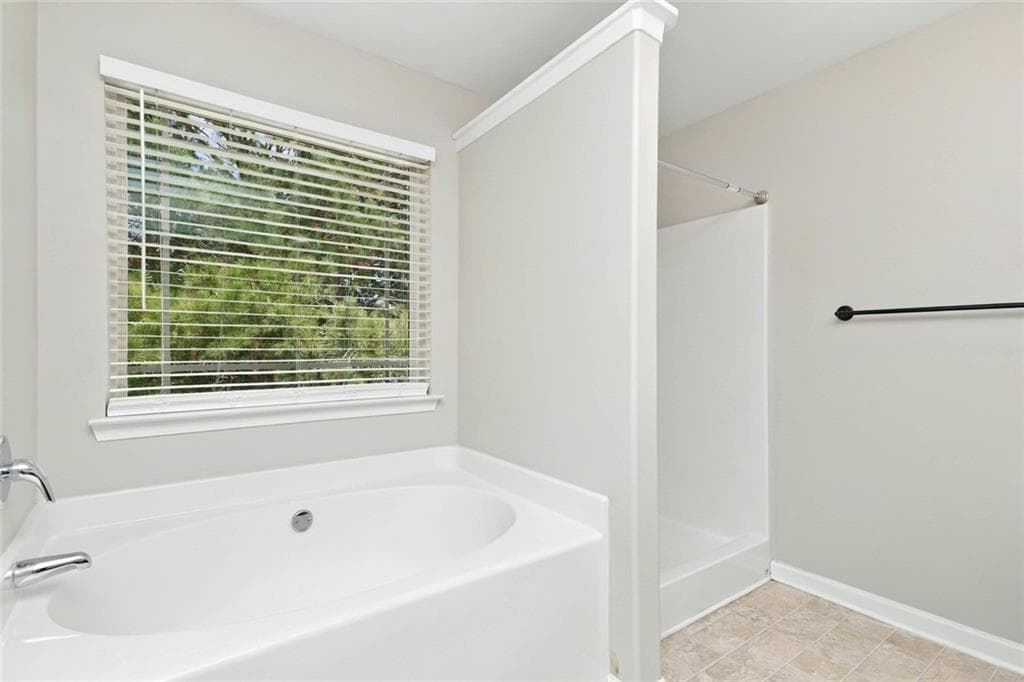 4 bedroom, 3 bathroom, 2,505 sq ft single family residence for sale at 929 Justice Drive, Locust Grove, GA 30248 — photo 10