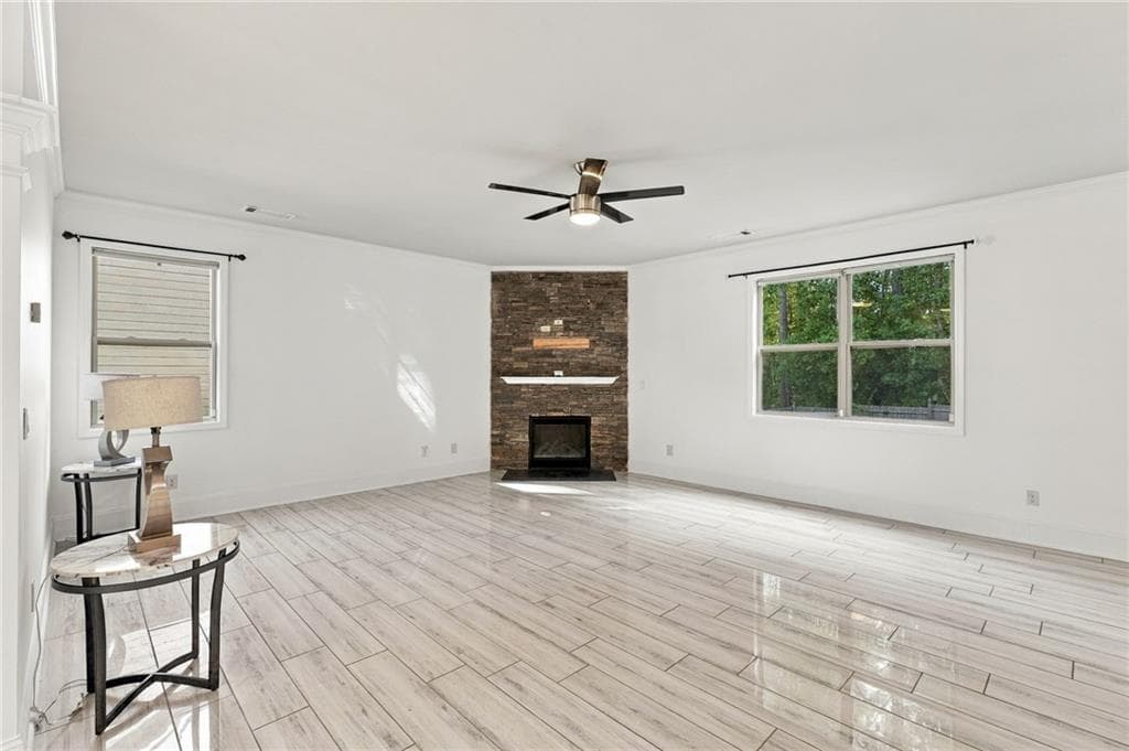 6 bedroom, 4 bathroom, 3,079 sq ft single family residence for sale at 351 The Boulevard, Newnan, GA 30263 — photo 4