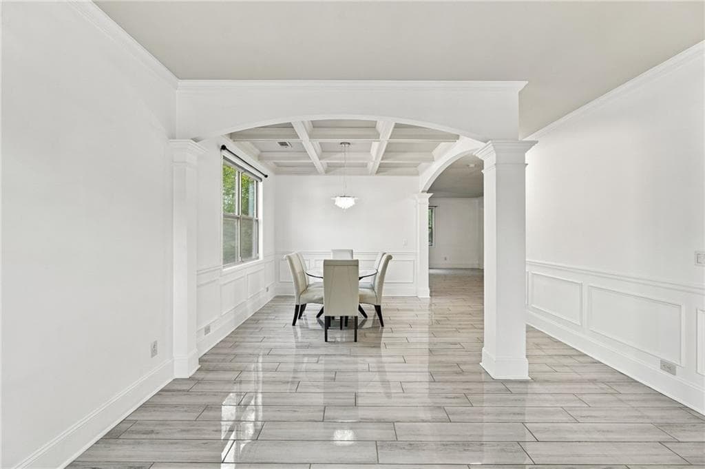 6 bedroom, 4 bathroom, 3,079 sq ft single family residence for sale at 351 The Boulevard, Newnan, GA 30263 — photo 5