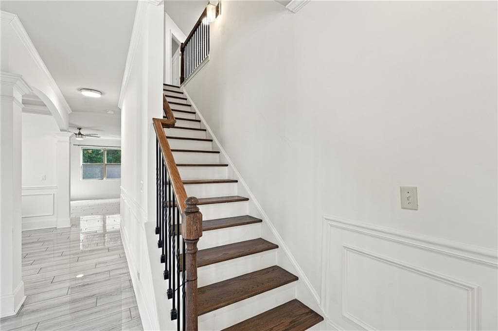 6 bedroom, 4 bathroom, 3,079 sq ft single family residence for sale at 351 The Boulevard, Newnan, GA 30263 — photo 7
