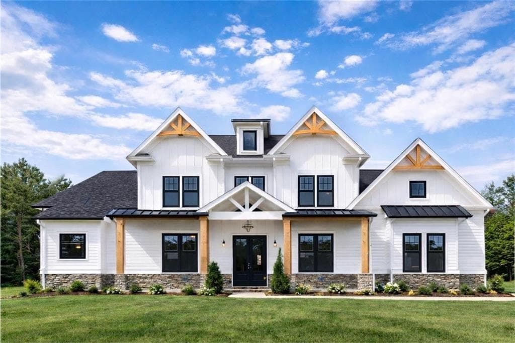 5 bedroom, 4 bathroom, 3,640 sq ft single family residence for sale at 121 Palisade Drive, Rydal, GA 30171