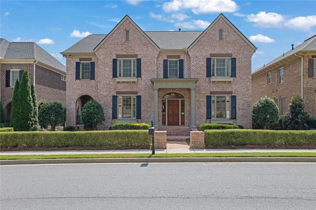 5 bedroom, 5 bathroom, 4,400 sq ft single family residence for sale at 7965 Georgetown Circle, Suwanee, GA 30024 — photo 2