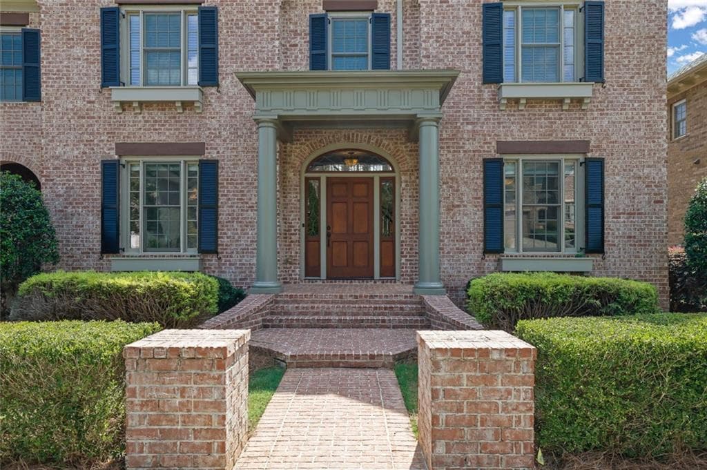 5 bedroom, 5 bathroom, 4,400 sq ft single family residence for sale at 7965 Georgetown Circle, Suwanee, GA 30024 — photo 6