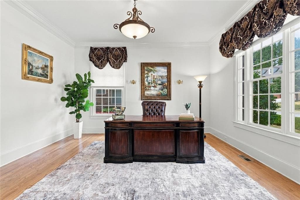 5 bedroom, 5 bathroom, 4,400 sq ft single family residence for sale at 7965 Georgetown Circle, Suwanee, GA 30024 — photo 9