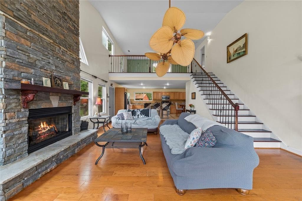 3 bedroom, 4 bathroom, 3,540 sq ft single family residence for sale at 455 Holt Road, Ellijay, GA 30536 — photo 4