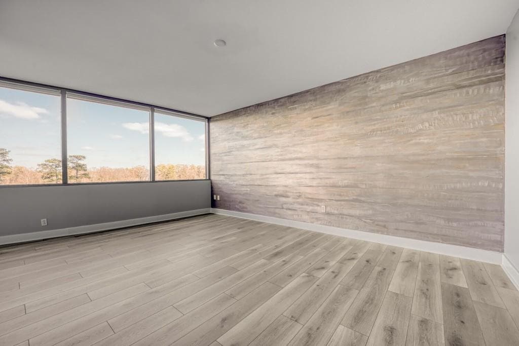 2 bedroom, 3 bathroom, 1,940 sq ft condominium for sale at 700 Park Regency Place 1207, Atlanta, GA 30326 — photo 8