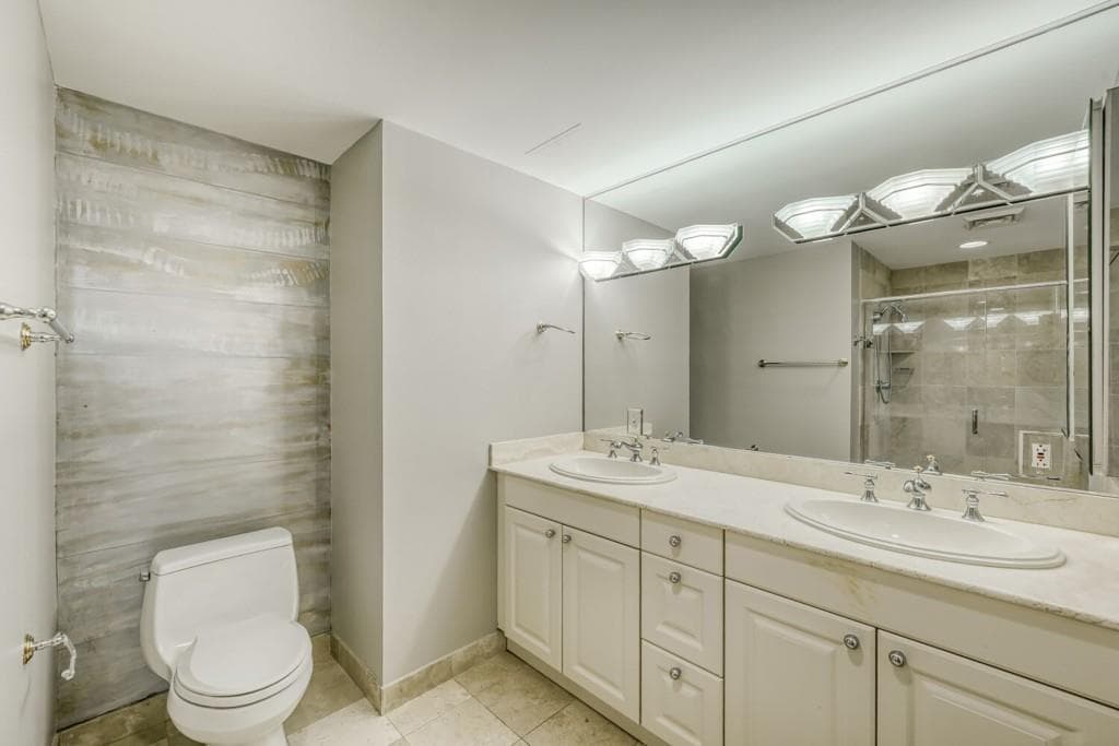 2 bedroom, 3 bathroom, 1,940 sq ft condominium for sale at 700 Park Regency Place 1207, Atlanta, GA 30326 — photo 10