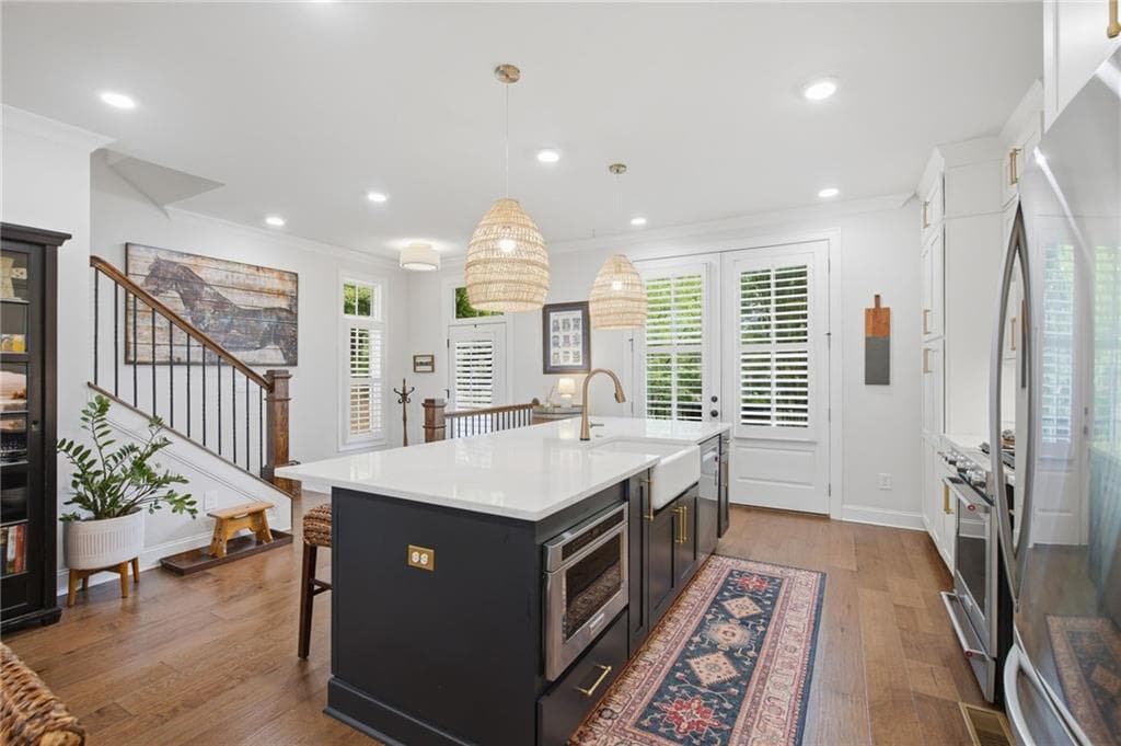3 bedroom, 4 bathroom, 2,271 sq ft townhouse for sale at 3901 Prairie Field Crossing, Suwanee, GA 30024 — photo 4