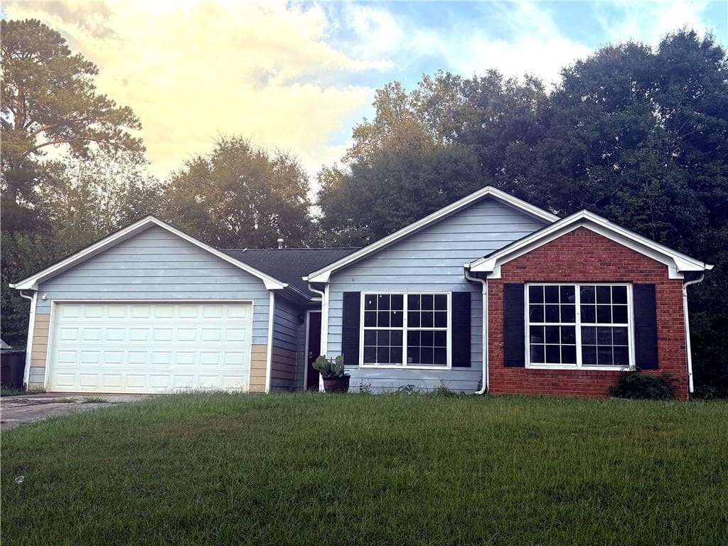 3 bedroom, 2 bathroom, 1,216 sq ft single family residence for rent at 1119 Whisper Wind Drive, Mcdonough, GA 30253 for $1,550 a month