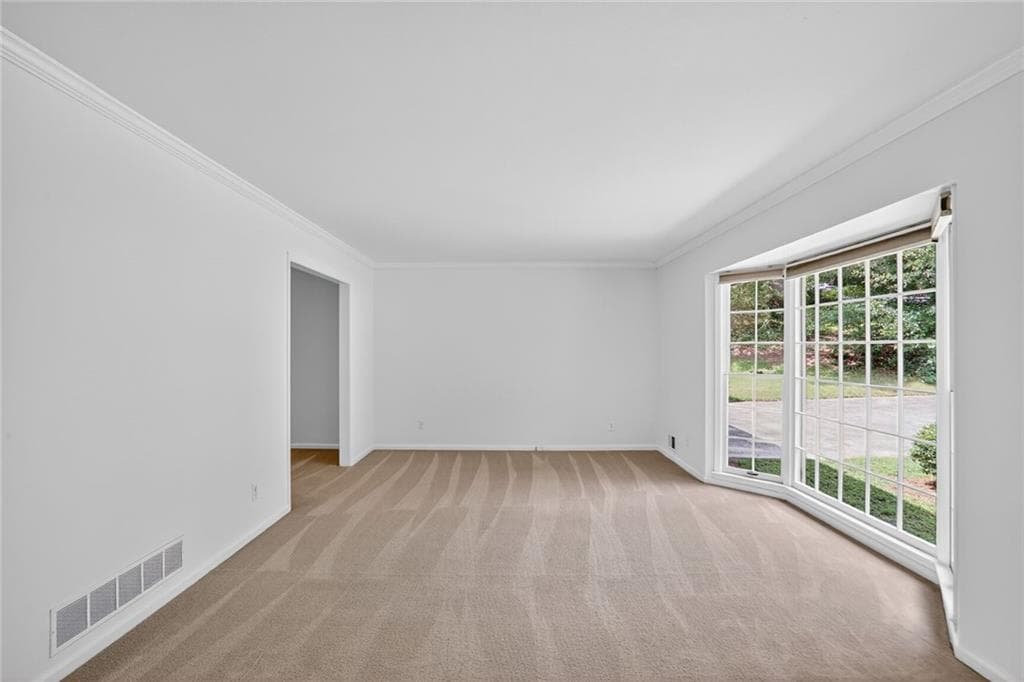 4 bedroom, 3 bathroom, 2,632 sq ft single family residence for rent at 447 Cove Drive, Marietta, GA 30067 for $3,500 a month — photo 3
