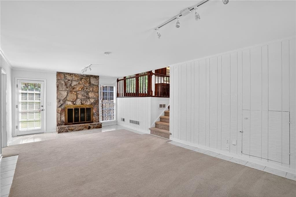 4 bedroom, 3 bathroom, 2,632 sq ft single family residence for rent at 447 Cove Drive, Marietta, GA 30067 for $3,500 a month — photo 7