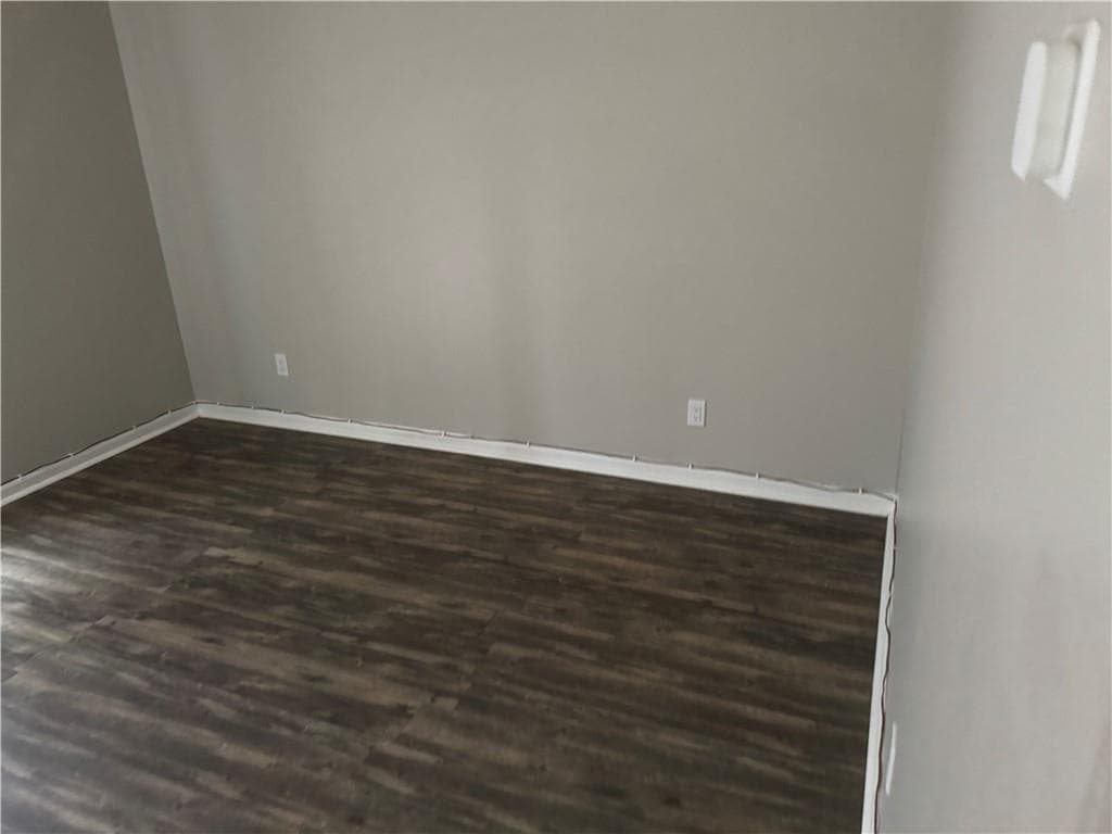 3 bedroom, 2 bathroom, 1,514 sq ft condominium for sale at 8586 Creekwood Way, Jonesboro, GA 30238 — photo 5
