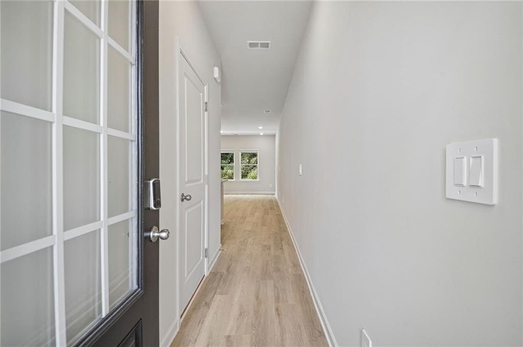 3 bedroom, 3 bathroom, 1,640 sq ft townhouse under contract at 7854 Marie Way, Fairburn, GA 30213 — photo 6