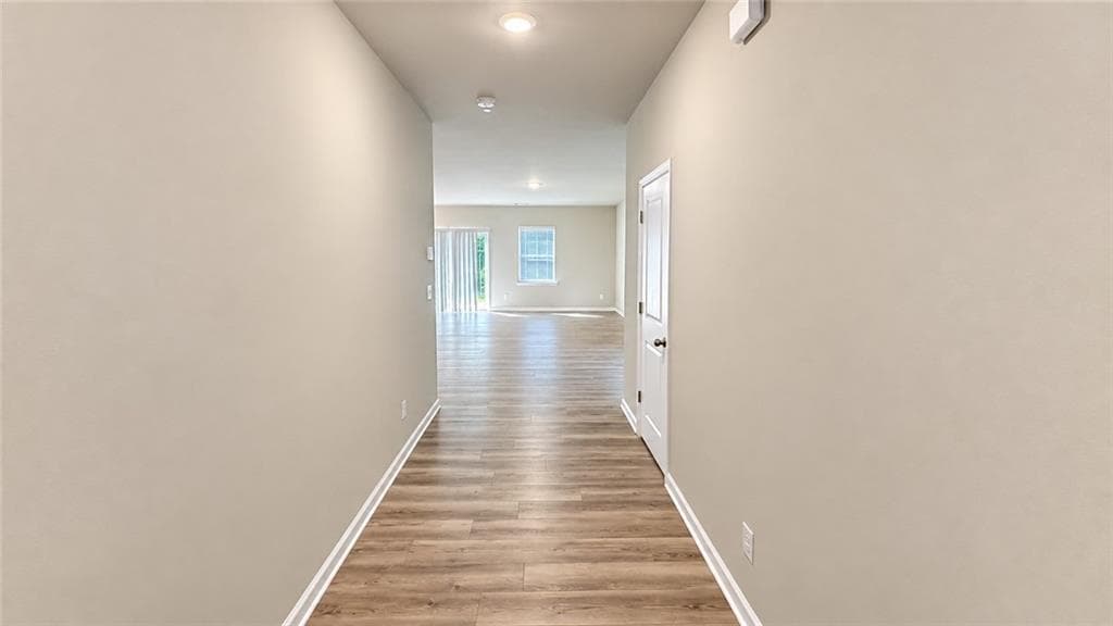 5 bedroom, 3 bathroom, 2,178 sq ft single family residence for sale at 739 Gelderland Drive, Hampton, GA 30228 — photo 2