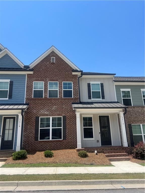 3 bedroom, 3 bathroom, 2,100 sq ft townhouse for rent at 5412 Maple Grove Lane 72, Flowery Branch, GA 30542 for $2,000 a month