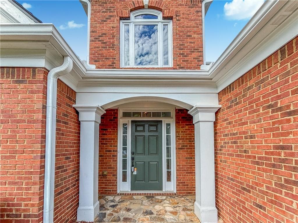 4 bedroom, 3 bathroom, 2,652 sq ft single family residence for rent at 5312 Vinings Lake View, Mableton, GA 30126 for $2,499 a month — photo 2