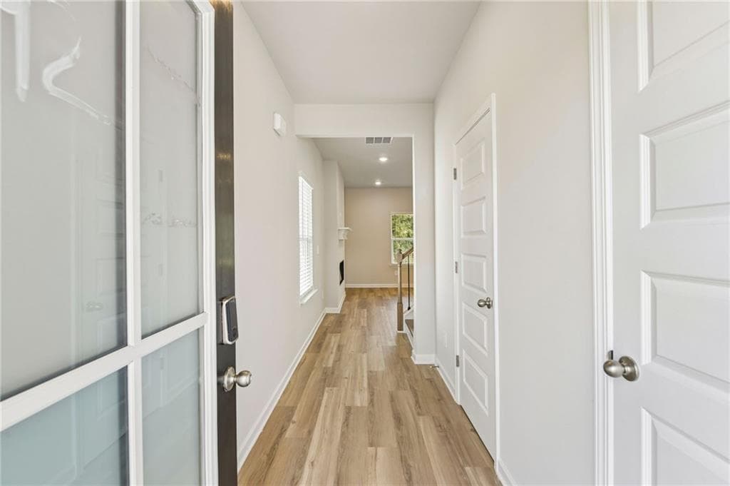4 bedroom, 4 bathroom, 2,199 sq ft single family residence for sale at 5035 Margot Way, Cumming, GA 30041 — photo 6