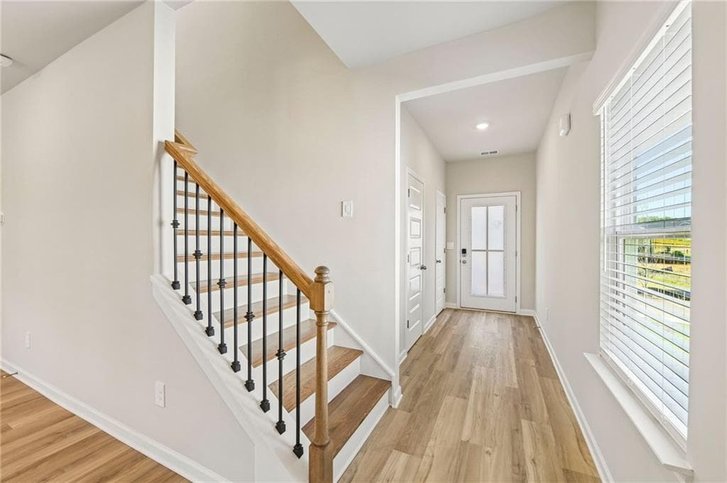 4 bedroom, 4 bathroom, 2,199 sq ft single family residence for sale at 5035 Margot Way, Cumming, GA 30041 — photo 8