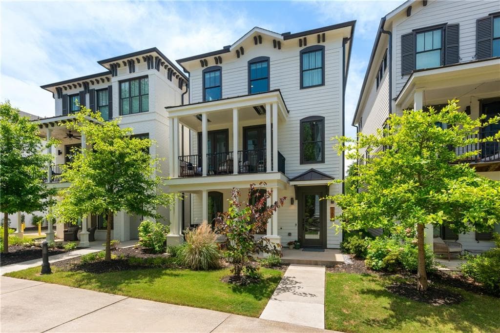 4 bedroom, 4 bathroom, 2,372 sq ft single family residence for sale at 300 Villa Magnolia Lane, Alpharetta, GA 30009