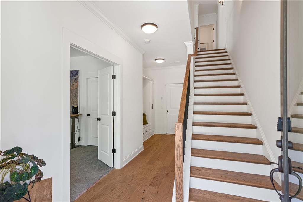 4 bedroom, 4 bathroom, 2,372 sq ft single family residence for sale at 300 Villa Magnolia Lane, Alpharetta, GA 30009 — photo 5
