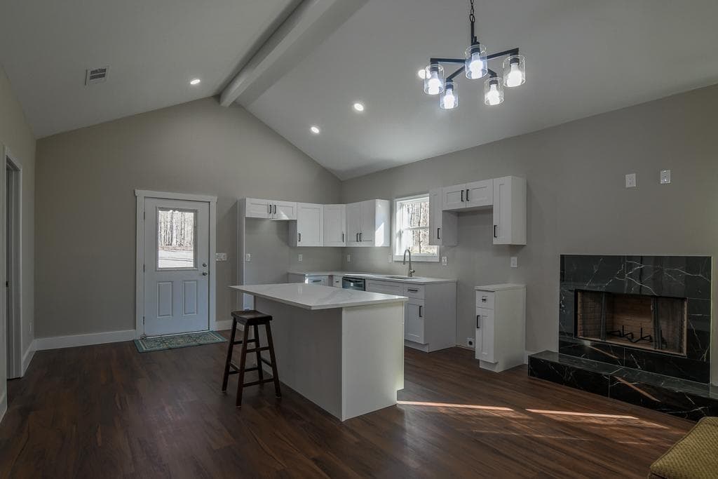 2 bedroom, 2 bathroom, 1,800 sq ft single family residence for sale at 1020 Riverbend Road, Commerce, GA 30530 — photo 5
