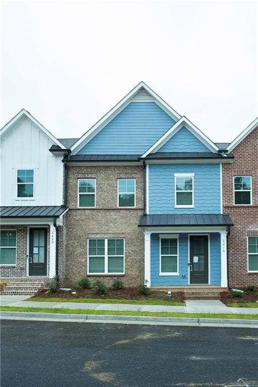 3 bedroom, 3 bathroom, 2,100 sq ft townhouse for rent at 5416 Maple Grove Lane 73, Flowery Branch, GA 30542 for $2,100 a month — photo 1 of 11