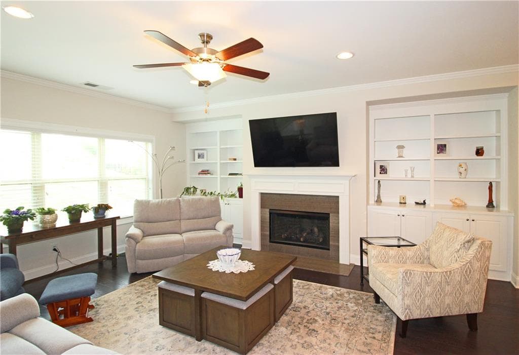 4 bedroom, 3 bathroom, 2,752 sq ft single family residence for sale at 1725 Nestledown Drive, Cumming, GA 30040 — photo 10