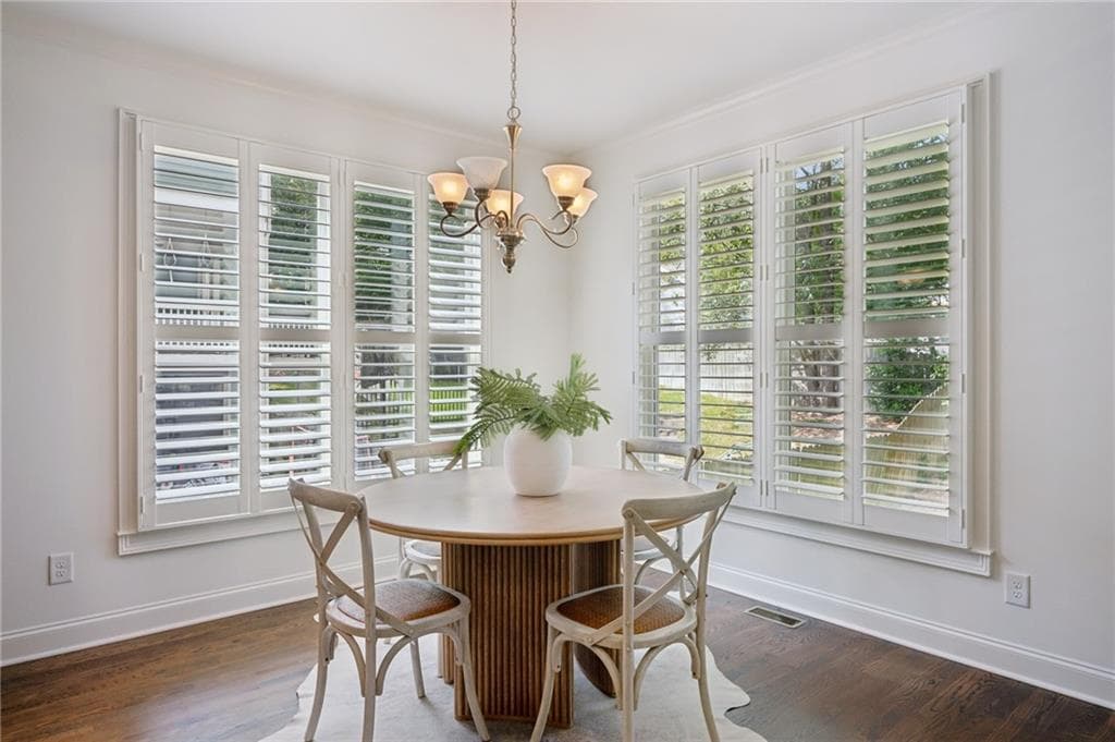 5 bedroom, 4 bathroom, 3,800 sq ft single family residence for sale at 2326 Nesbitt Drive, Brookhaven, GA 30319 — photo 10