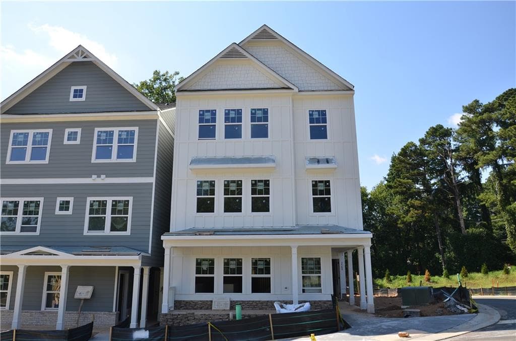 3 bedroom, 3 bathroom, 1,741 sq ft townhouse for sale at 3591 Saddleback Drive, Kennesaw, GA 30144