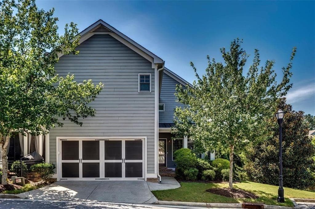 5 bedroom, 5 bathroom, 3,820 sq ft single family residence for sale at 202 Golden Banner Avenue, Marietta, GA 30060 — photo 2