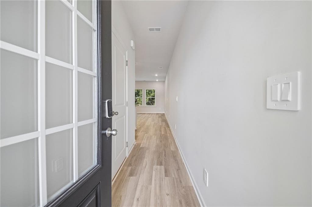 3 bedroom, 3 bathroom, 1,640 sq ft townhouse for sale at 7852 Marie Way, Fairburn, GA 30213 — photo 5