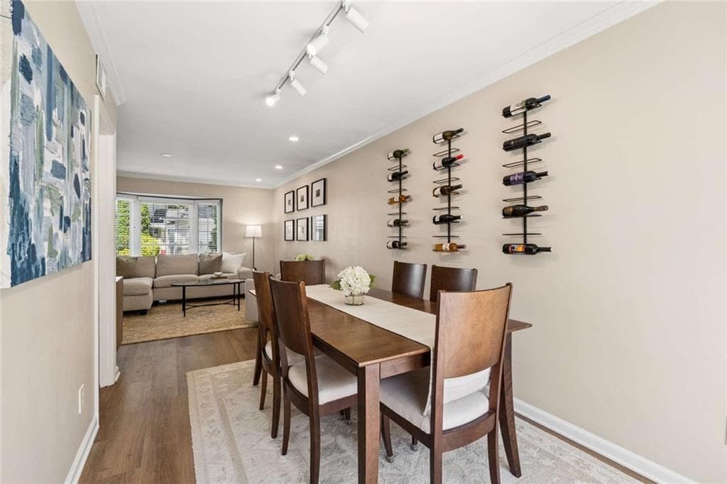 2 bedroom, 2 bathroom, 1,108 sq ft townhouse for sale at 136 NW Peachtree Memorial Drive VA 1, Atlanta, GA 30309 — photo 10