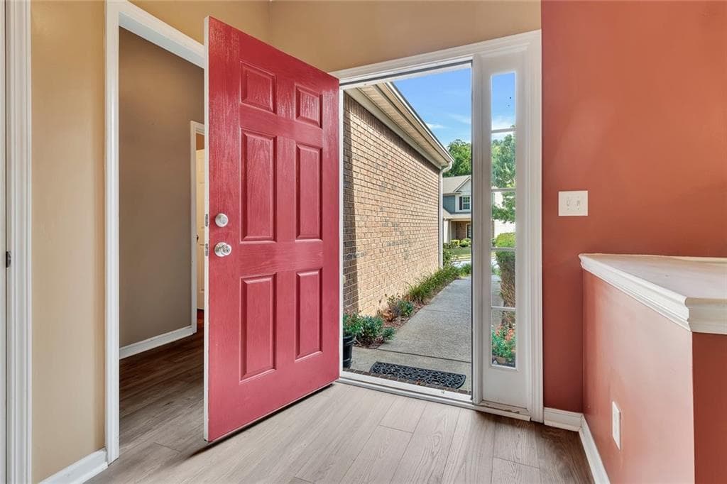 3 bedroom, 2 bathroom, 1,873 sq ft single family residence for sale at 5003 Centennial Commons Drive, Acworth, GA 30102 — photo 5