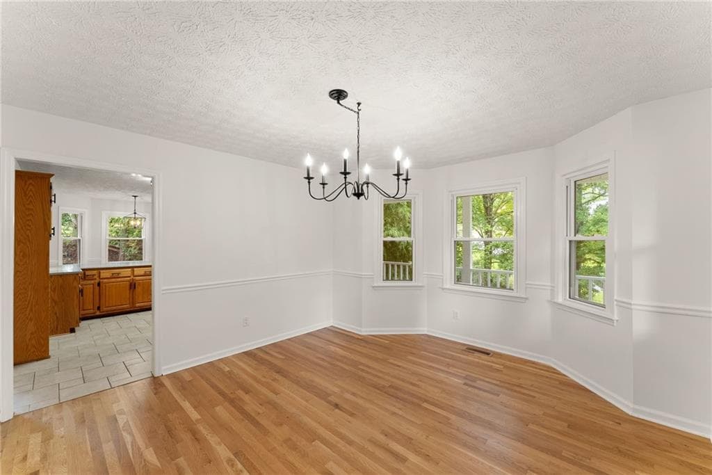 4 bedroom, 4 bathroom, 2,438 sq ft single family residence for sale at 4001 Catawba Ridge, Gainesville, GA 30506 — photo 6