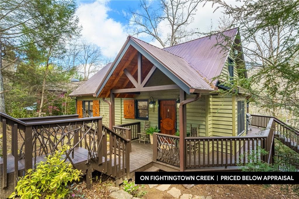 4 bedroom, 3 bathroom, 2,120 sq ft single family residence for sale at 1449 Cherokee Lane, Mccaysville, GA 30555