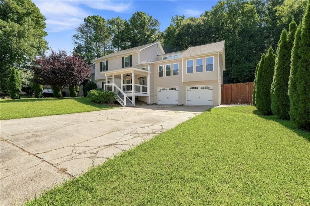 4 bedroom, 3 bathroom, 1,686 sq ft single family residence for sale at 3861 Nowlin Road, Kennesaw, GA 30144 — photo 4