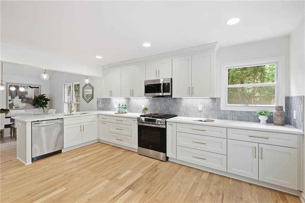 4 bedroom, 3 bathroom, 2,256 sq ft single family residence for sale at 2858 Old Norcross Road, Tucker, GA 30084 — photo 8