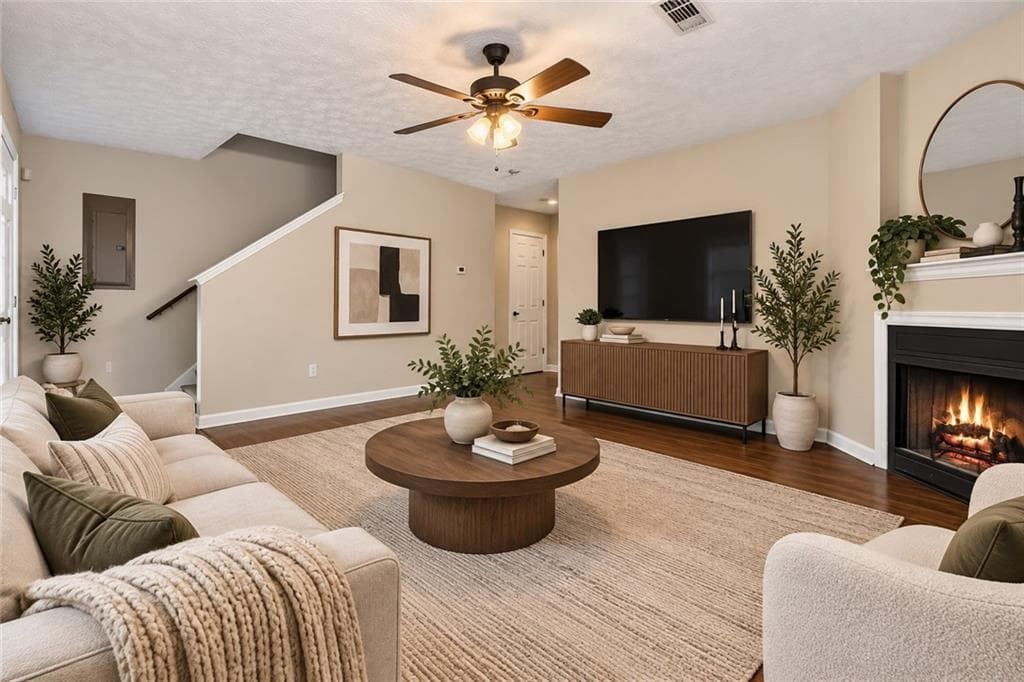 3 bedroom, 3 bathroom, 1,206 sq ft townhouse for sale at 3011 Fields Drive, Lithonia, GA 30038 — photo 3