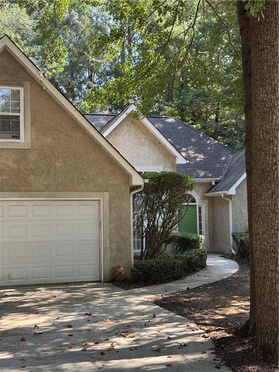 3 bedroom, 2 bathroom, 1,990 sq ft single family residence for sale at 393 Victoria Lane, Stockbridge, GA 30281