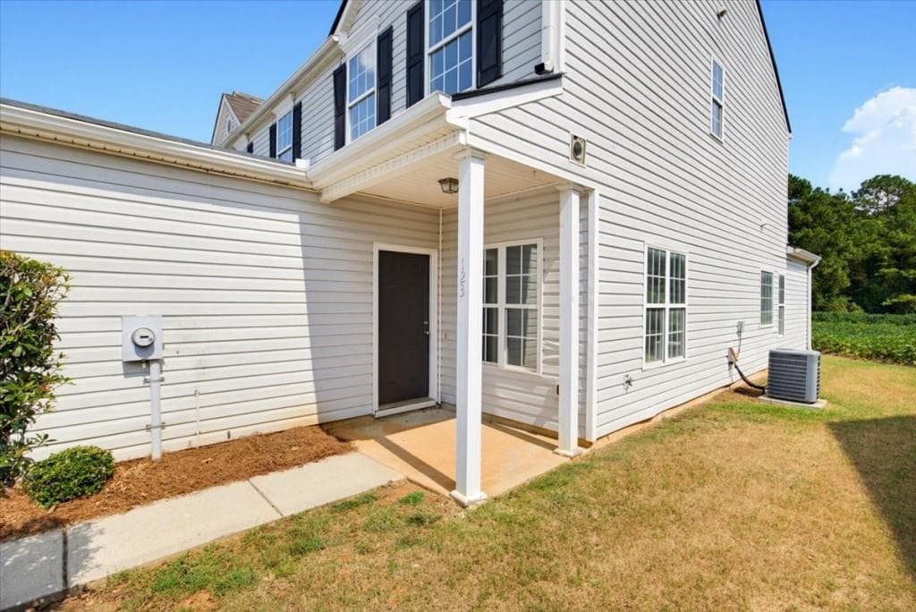 3 bedroom, 3 bathroom, 1,824 sq ft townhouse for sale at 123 Benfield Circle, Cartersville, GA 30121 — photo 2